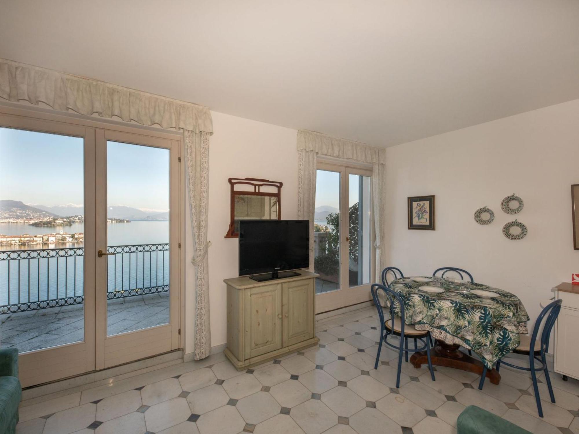 Apartment Punta Borromea By Interhome ストレーザ エクステリア 写真