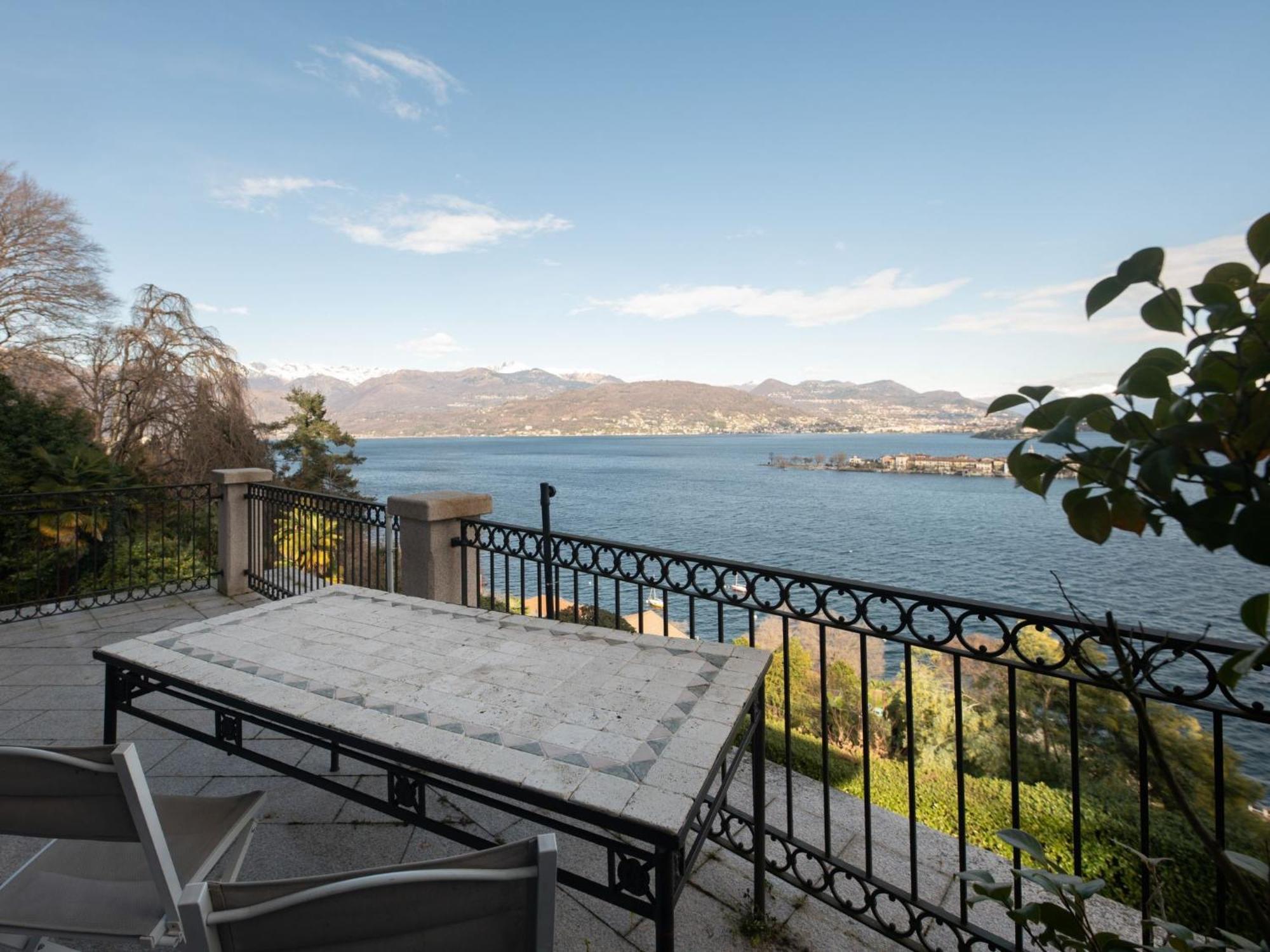Apartment Punta Borromea By Interhome ストレーザ エクステリア 写真